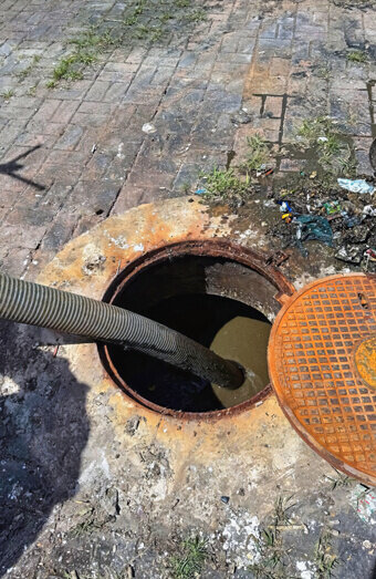 https://blockeddrainscanningvale.com.au/uploads/2025/07/blocked-drains-50219.jpg